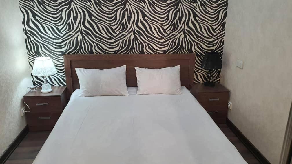 Apartment Studio With Good View Bishkek Esterno foto